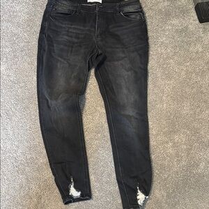 Black Distressed Women's Jeans